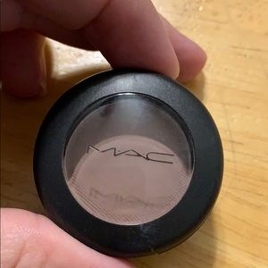 Mac single eyeshadow in Quarry